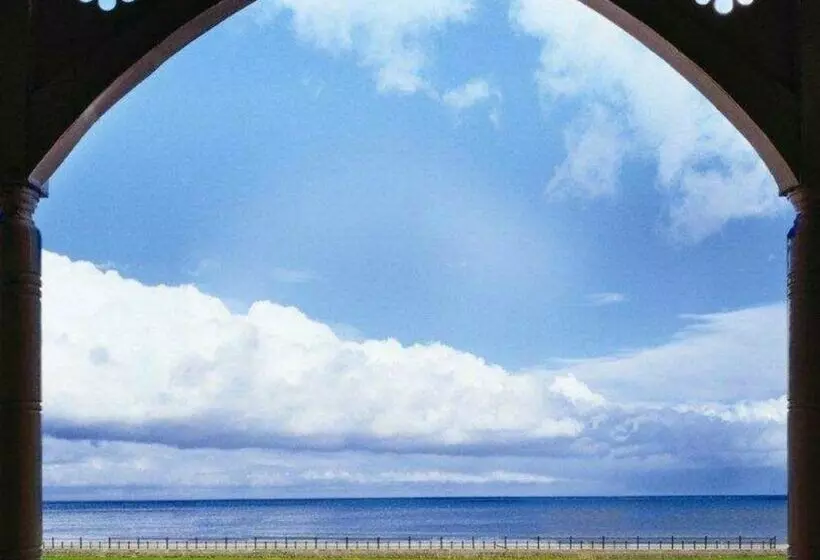 Esplanade Hotel On The Seafront