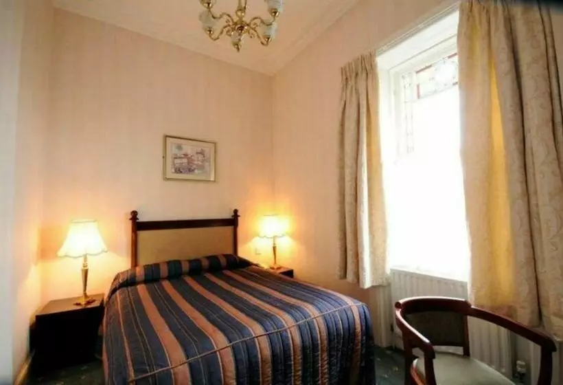 Esplanade Hotel On The Seafront