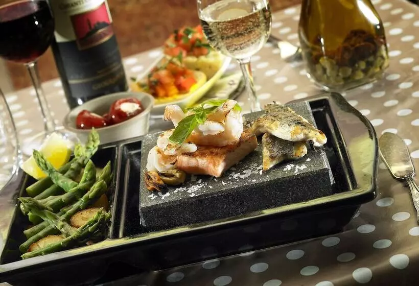 Bridge House Hotel, Leisure Club & Spa