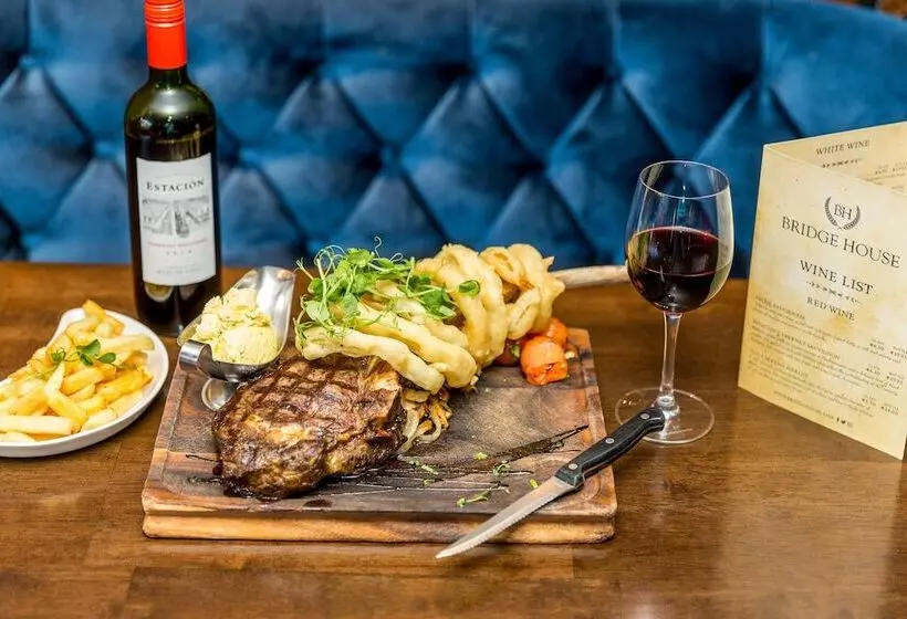 Bridge House Hotel, Leisure Club & Spa