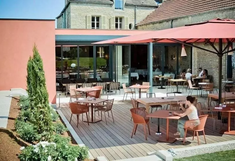 Castel De Très Girard Hotel & Restaurant Teritoria