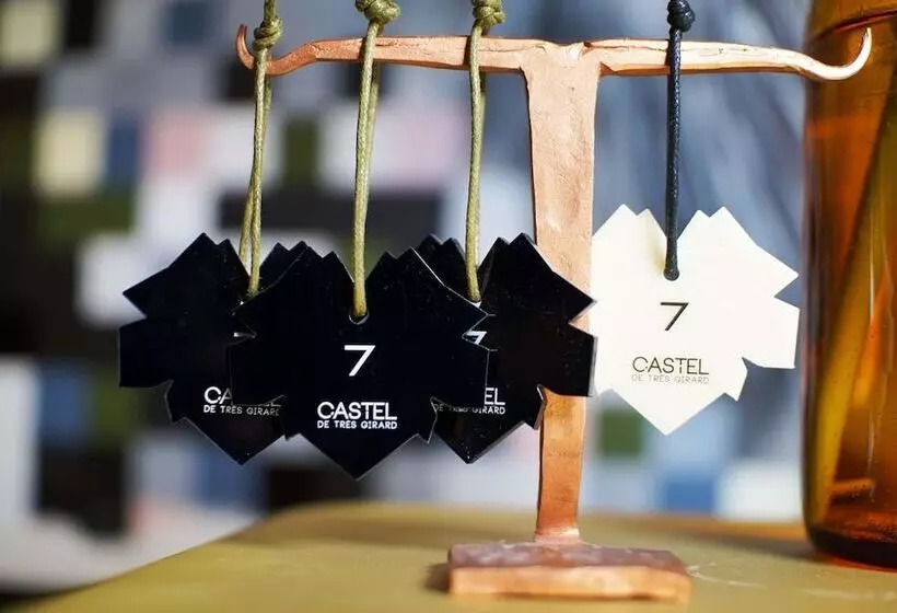 Castel De Très Girard Hotel & Restaurant Teritoria