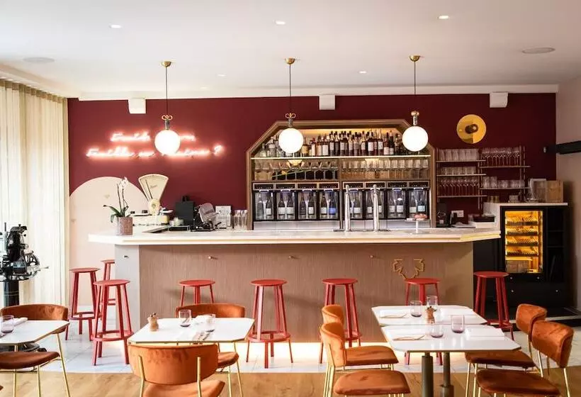 Castel De Très Girard Hotel & Restaurant Teritoria