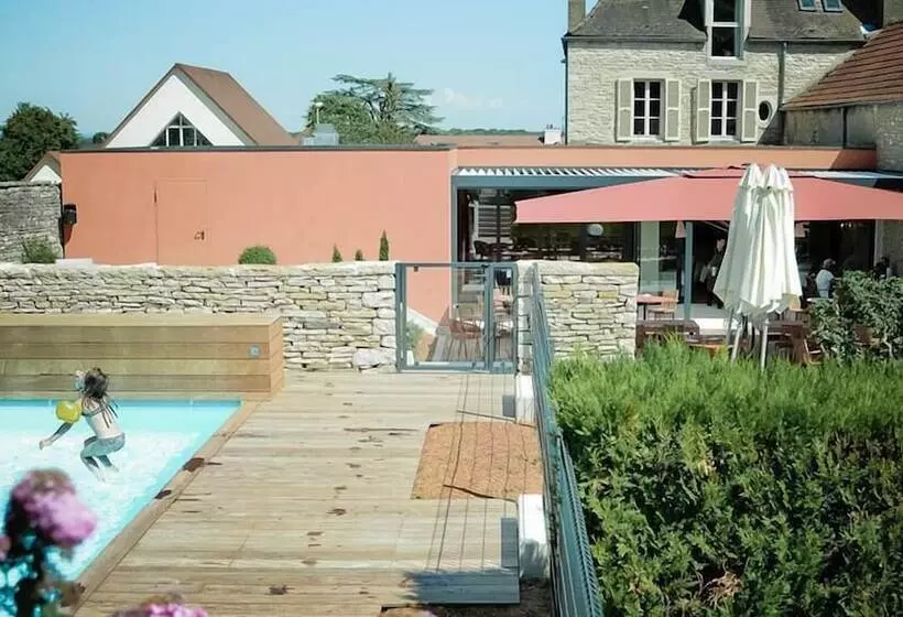 Castel De Très Girard Hotel & Restaurant Teritoria