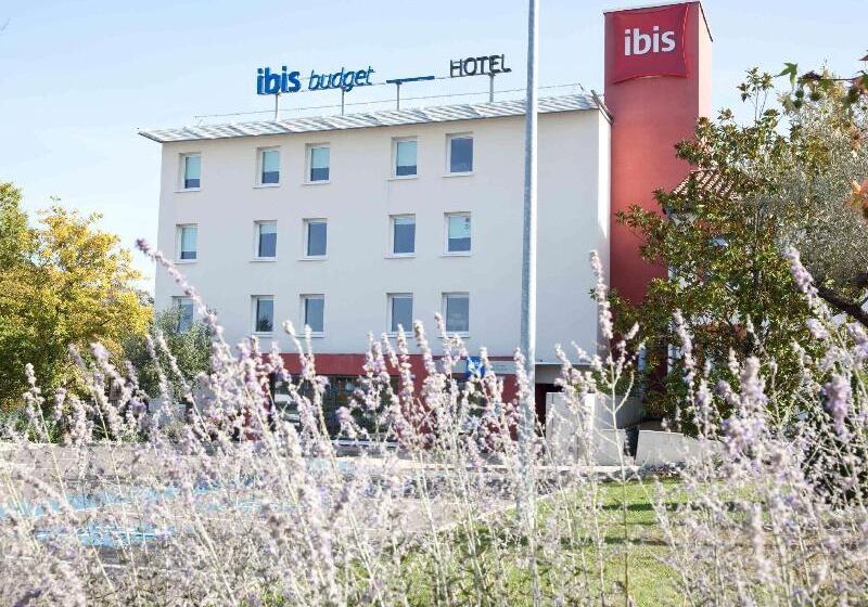 Отель Ibis Budget Montauban Les Chaumes