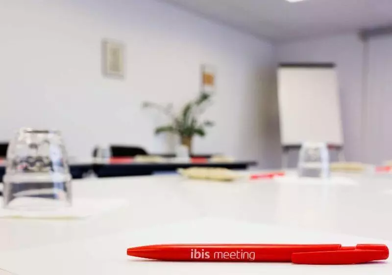 ホテル Ibis Budget Montauban Les Chaumes
