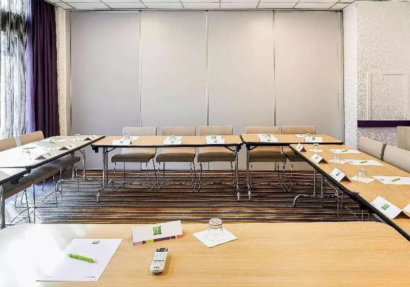 هتل Ibis Styles Lille Centre Gare Beffroi