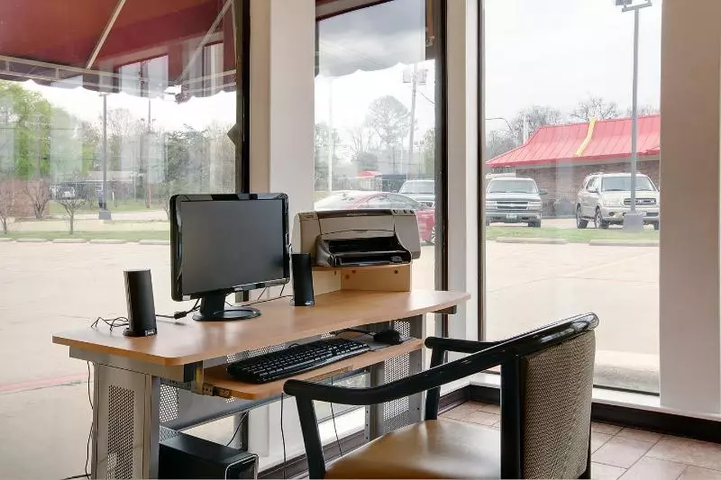 هتل Ibis Styles Lille Centre Gare Beffroi