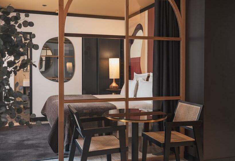 هتل Maisons Du Monde Hôtel & Suites Marseille Vieux Port