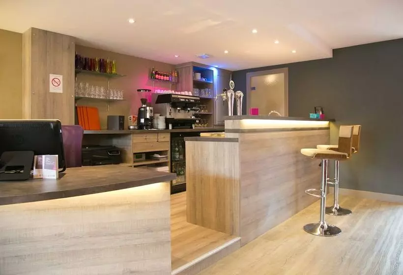 هتل The Originals City, Hôtel Le Garden, Tours Sud