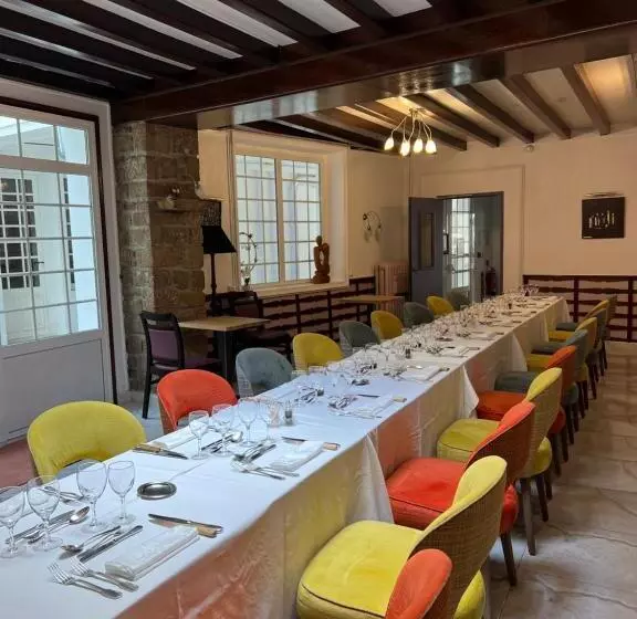 Logis Grand Hotel Pelisson