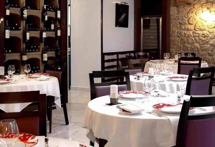 Logis Grand Hotel Pelisson