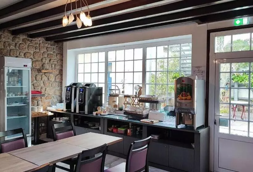 Logis Grand Hotel Pelisson