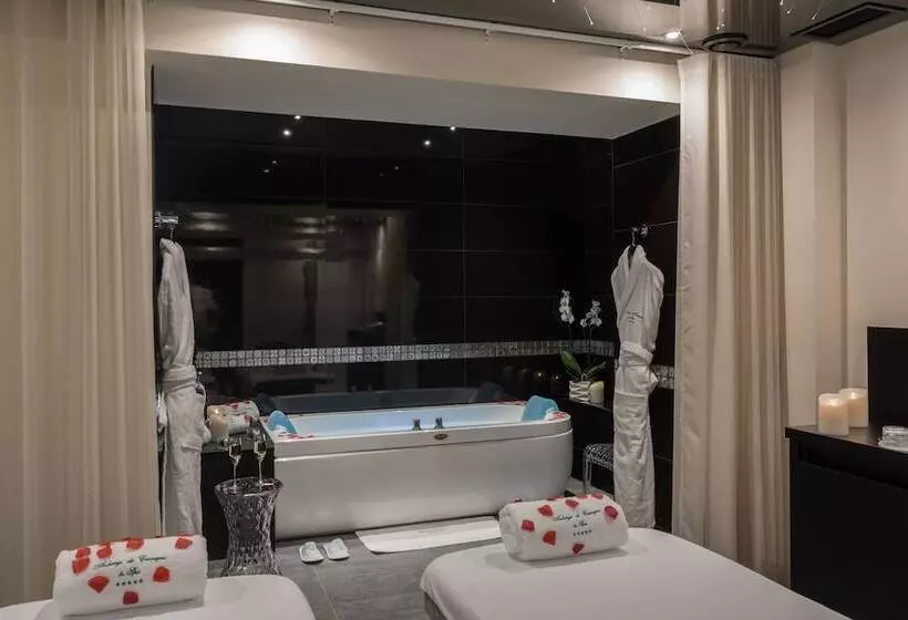 فندق Auberge De Cassagne & Spa