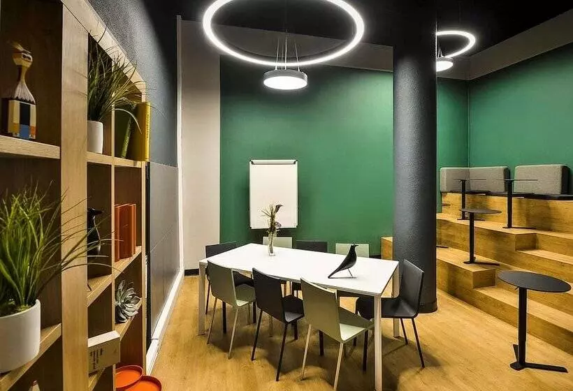 Hotel Ibis Annecy Cran Gevrier