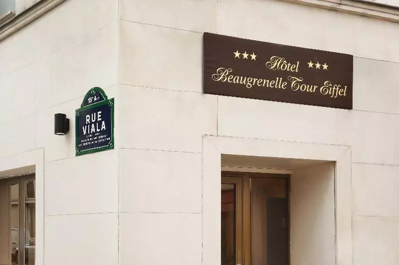 Hotelli Beaugrenelle Tour Eiffel