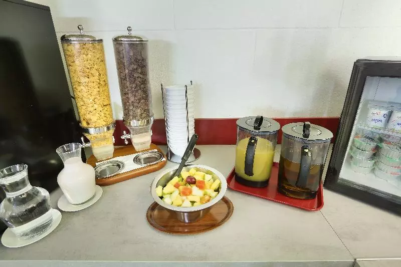 Hotelli Beaugrenelle Tour Eiffel