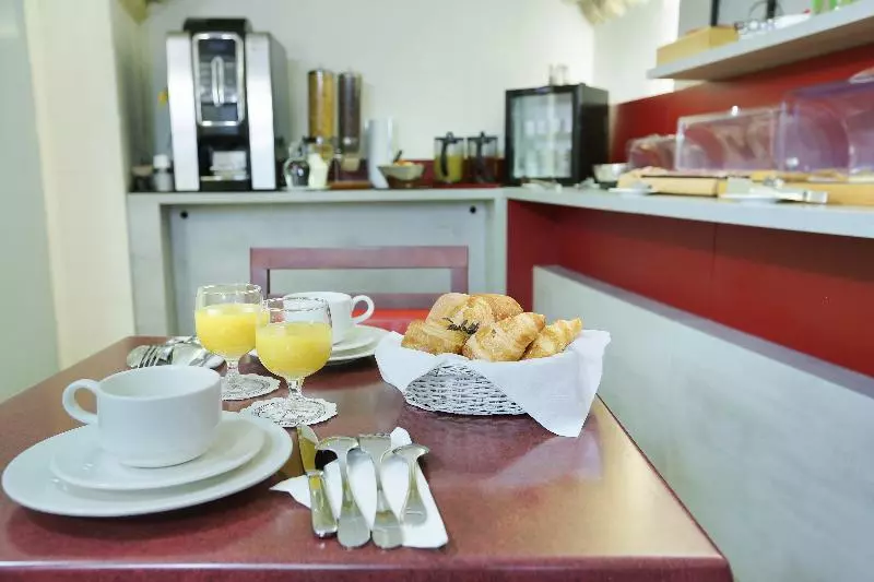 Hotelli Beaugrenelle Tour Eiffel