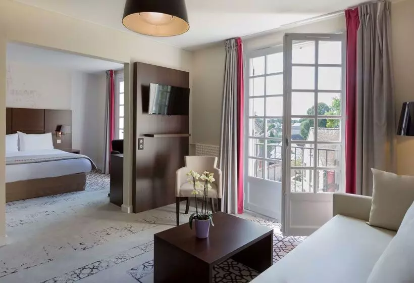 فندق Best Western Blanche De Castille Dourdan