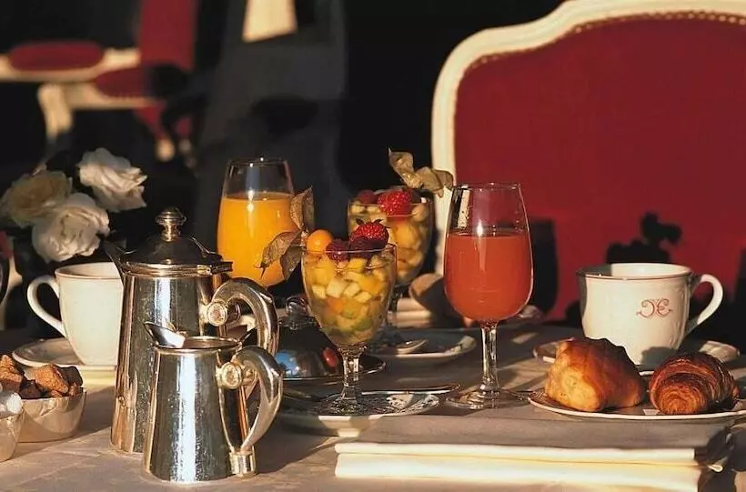 בית מלון כפרי Chateau D Esclimont