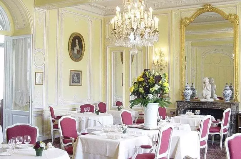 בית מלון כפרי Chateau D Esclimont