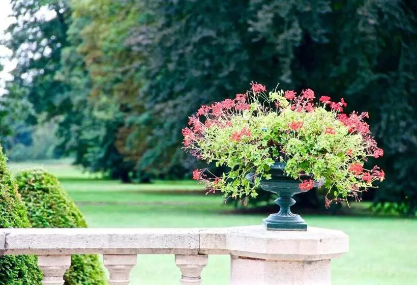 בית מלון כפרי Château Des Monthairons Hôtel Restaurant Gastromaison Spa Privatif