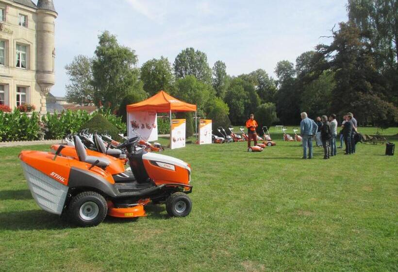 호텔 Château Des Monthairons Hôtel Restaurant Gastromaison Spa Privatif