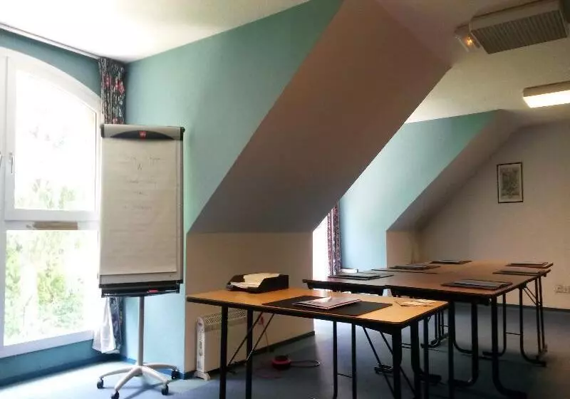 Comfort Hotel Lille Lomme