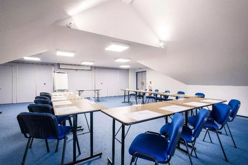 Comfort Hotel Lille Lomme