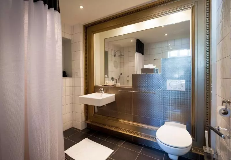 هتل Domaine De Saulon