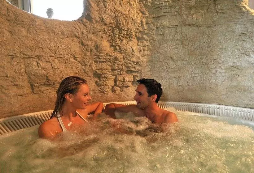 酒店 Hostellerie Des Chateaux & Spa