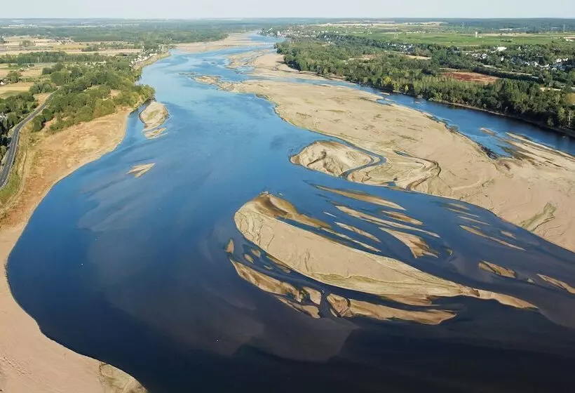 Logis Hotel La Croix Blanche Fontevraud