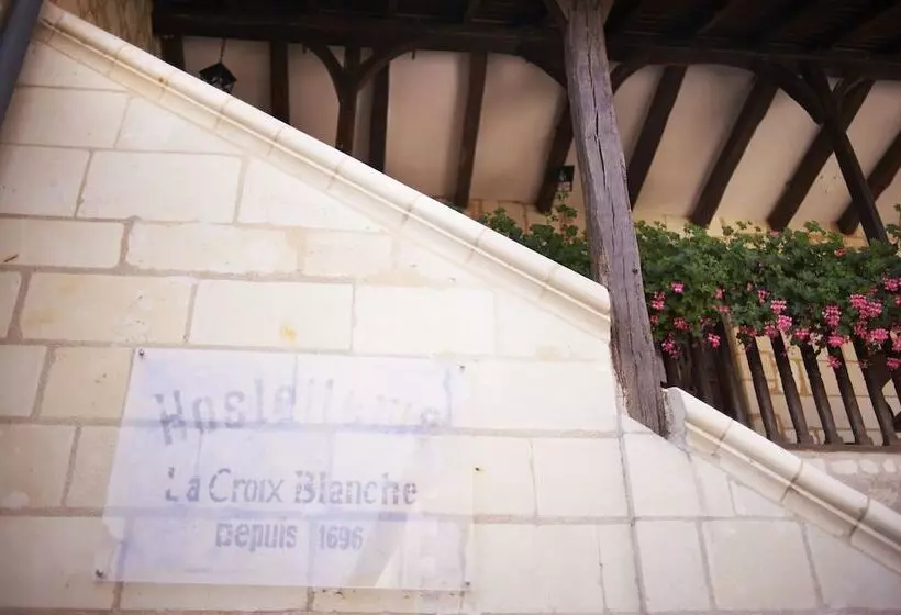 Logis Hotel La Croix Blanche Fontevraud