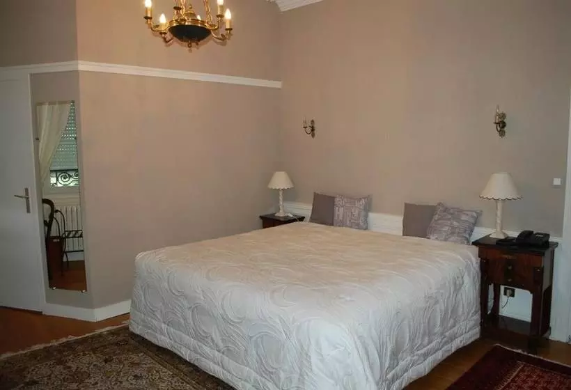 Logis Hotel L Europe