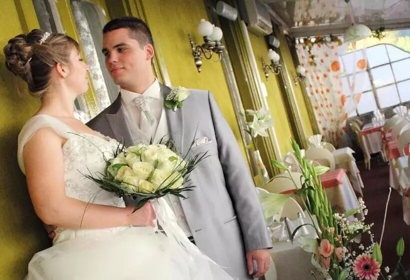 فندق Hôtel Le Lons