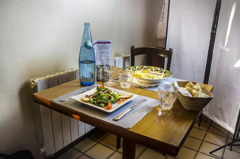 Hotel Inn Design Resto Novo Bourges