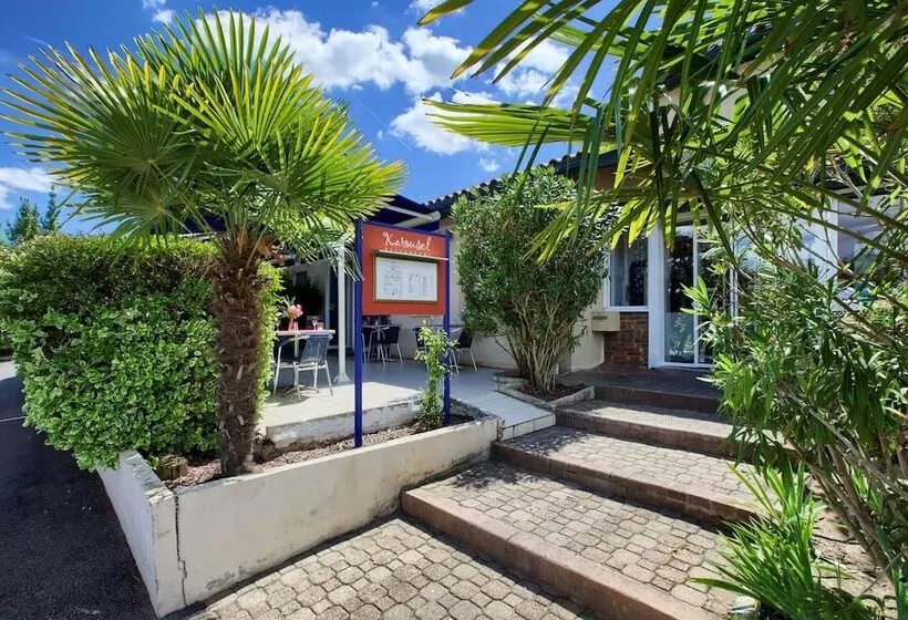 בית מלון כפרי Kyriad Libourne Saint Emilion