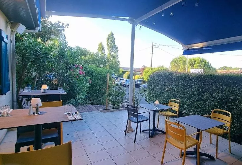 בית מלון כפרי Kyriad Libourne Saint Emilion