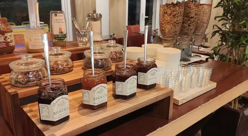 בית מלון כפרי Kyriad Libourne Saint Emilion