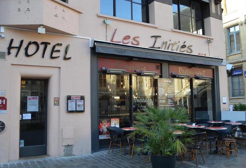 هتل Les Initiés