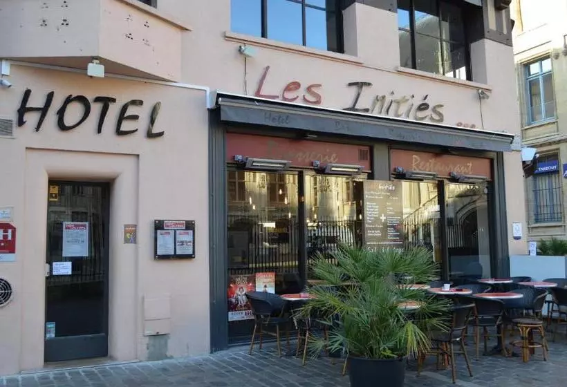 Отель Les Initiés