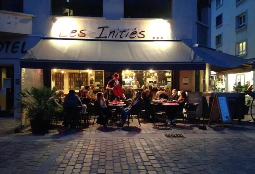 Отель Les Initiés