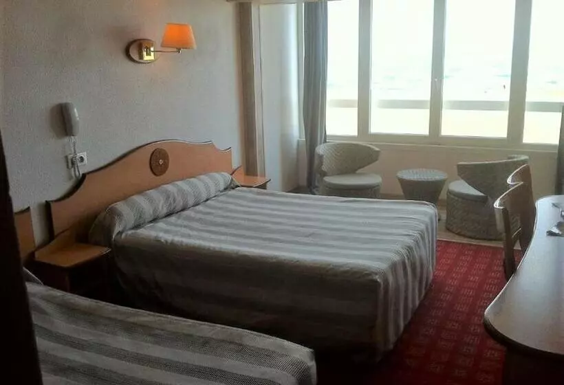 בית מלון כפרי Logis Hôtel & Restaurant Mediterranee