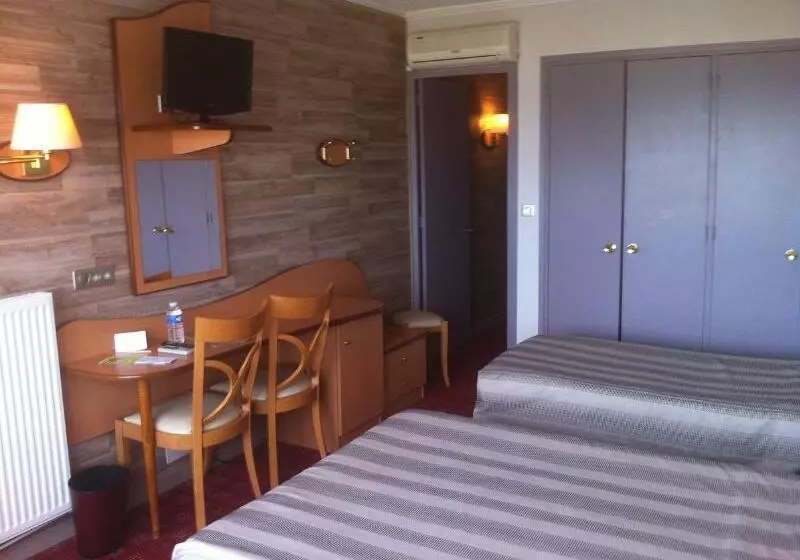 בית מלון כפרי Logis Hôtel & Restaurant Mediterranee