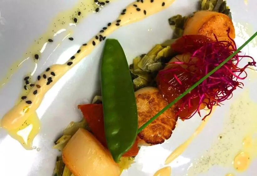 Отель Restaurant Aux Trois Roses