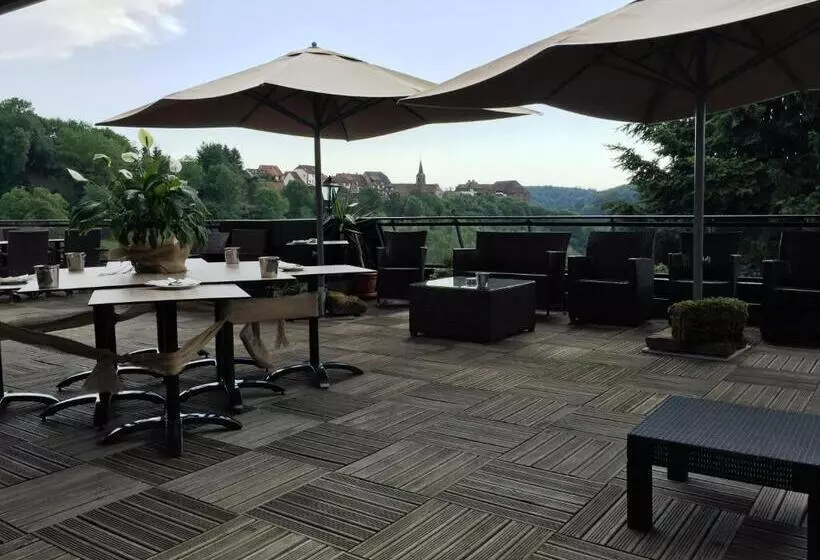 Отель Restaurant Aux Trois Roses