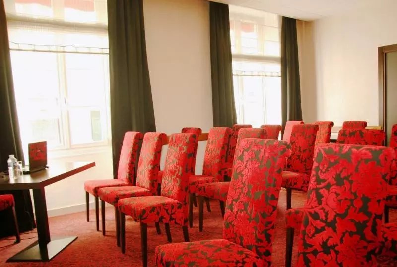 בית מלון כפרי Voltaire Opera Nantes Centre