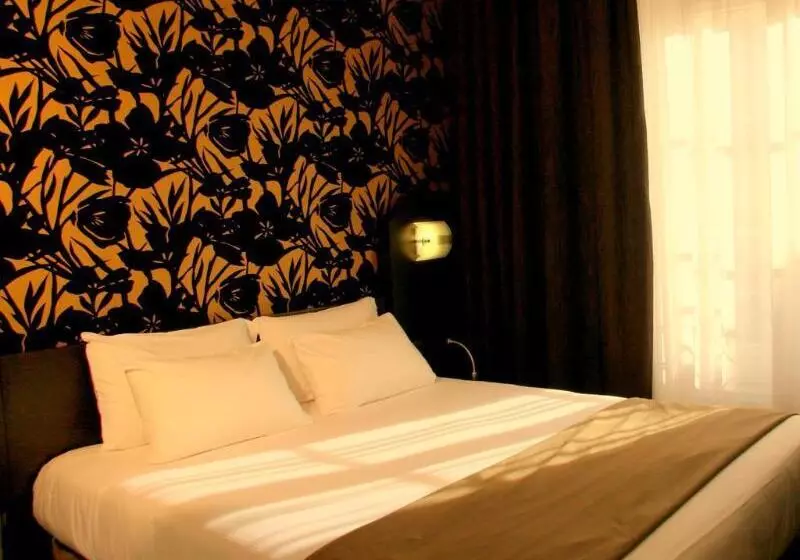 בית מלון כפרי Voltaire Opera Nantes Centre