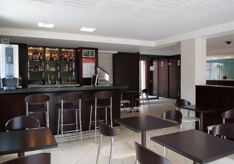 Residence De Diane  Toulouse