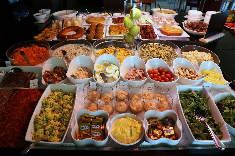 هتل Campanile Aix En Provence Ouest Jas De Bouffan